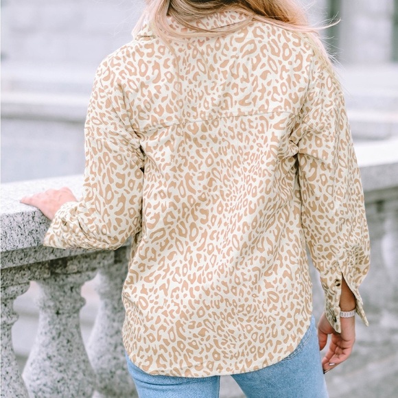 🔥🔥Leopard Corduroy Button Up Shirt - Picture 3 of 5